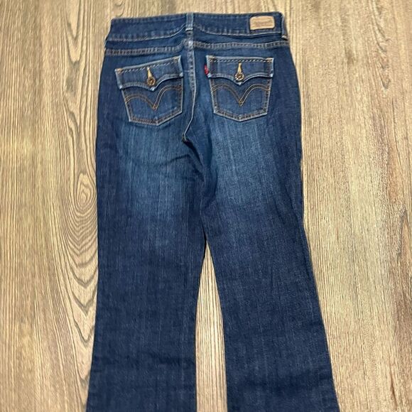 Levi's 526 Slender Boot Cut Jeans Mid Rise Whisker Denim Medium Wash Blue Size 4 - Picture 11 of 11